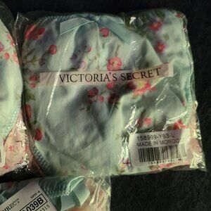 Victoria's Secret Cotton Ruffle Panties - Size Large - 3 Pairs NWT
